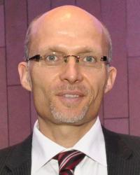 Dr. Martin Larisch